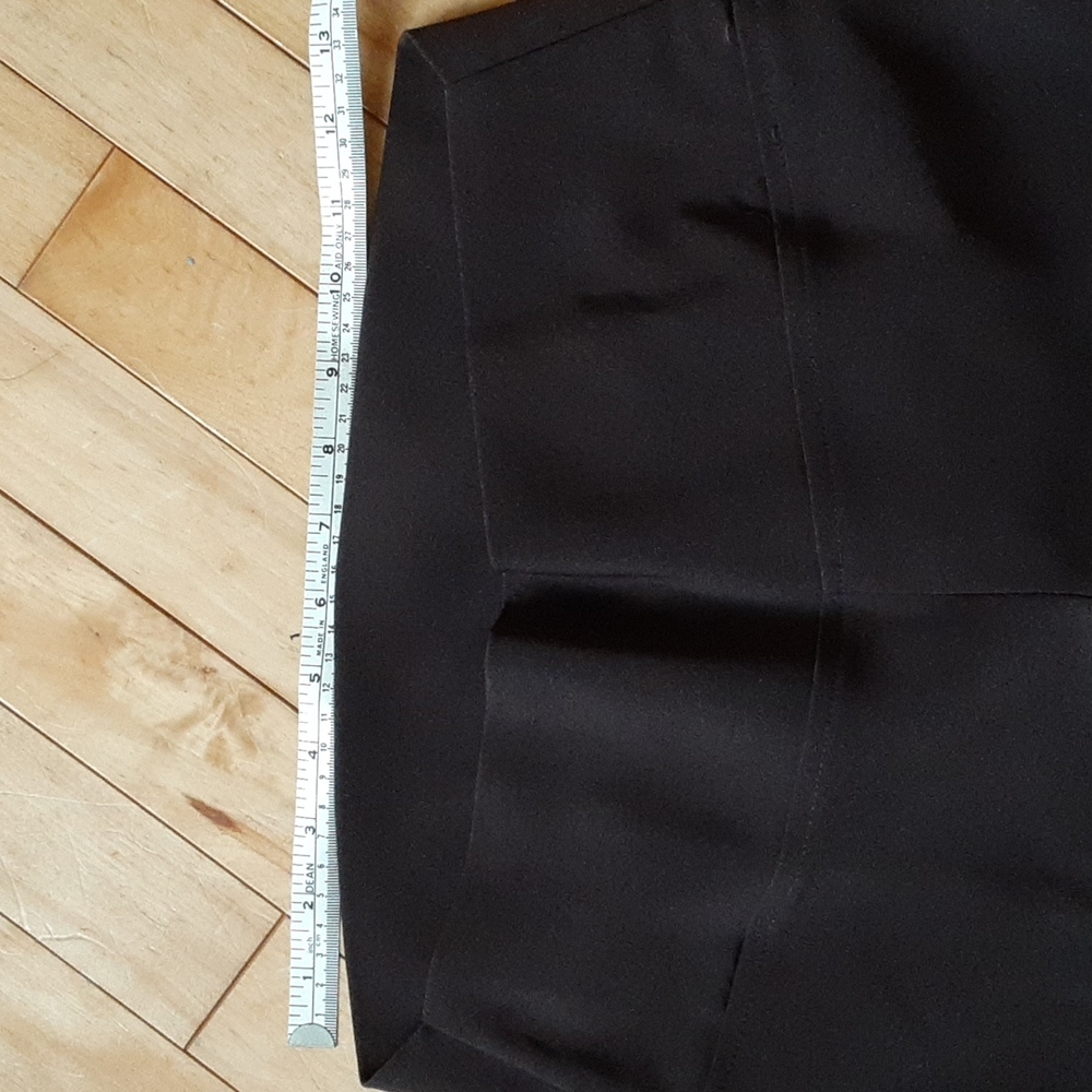 Ladies capris - Picture 2 of 4